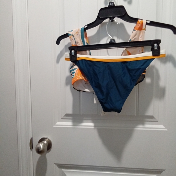 Cupshe Size M Dark Teal And Orange Tropical Print Bikini Set NWT - Picture 4 of 16